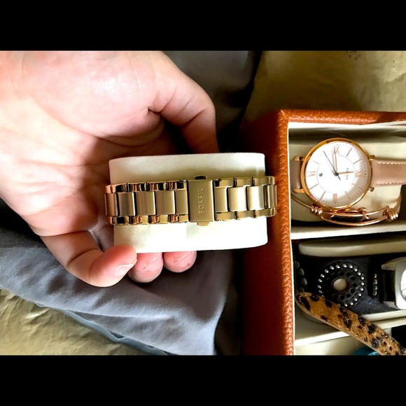 Like New Women’s Fossil watch Modern Courier Chronograph gold - Picture 2 of 5